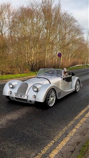 Discover the Morgan Aero Plus 8: A Driving Dream 🚘🌟❤️