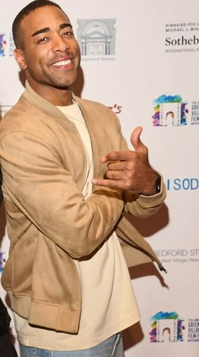 ❤️✊🏾 Thank you @gvfilmfestival! I was honored to host & judge this year. Festivals like this keep me inspired to keep learning and growing as a filmmaker. What’s a film that inspired you lately? 🎬 Shouts out:🕴️🔥 @styledbystaceyjordan - styles upon styles #sawandiwilson #indiefilm #gvff #nyc #filmfest | Sawandi Wilson