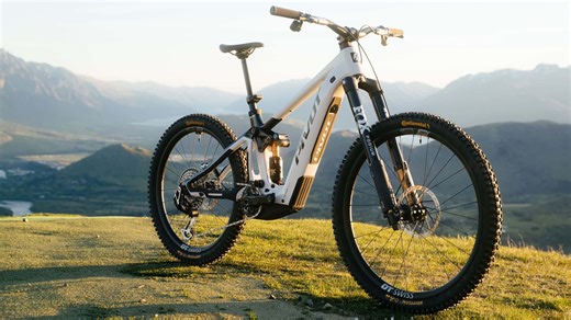 Pivot Shuttle LT 2026: Das Edel-E-Bike im ersten Test