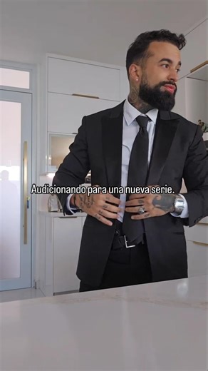 Audicionando para 007 latino on Netflix...