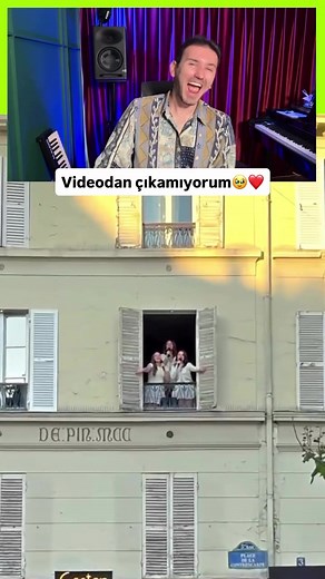 Epic Bohemian Rhapsody Flashmob in Paris