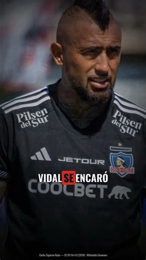 Vidal falló penal, hizo autogol y se peleó con su arquero: la noche de furia en Colo Colo