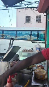 1.7M views · 47K reactions | De Willy Sandwich en la avenida mella esquina 30 de marzo próximo al parque independencia. ' Frikitaki 100 pesos ❤️ | Cosas De La República Dominicana. | Facebook