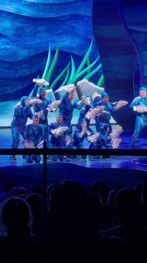 SYDNEY?! 🐟 #sydney #sydneyaustralia #findingnemothemusical #findingnemo #distok #disneyworld #disneyattractions #disneymusical #disney100 #sydneyoperahouse #dory #wdw #disneylandcalifornia #orlandoflorida #animalkingdom #disneysanimalkingdom #disneyparks
