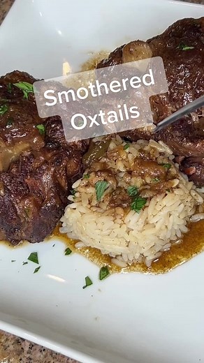 Smothered Oxtails . . . . . . . #foodie #food #homemade #recipes #cooking #tiktokgood #tiktokfood #tiktokcooks #fyp #southernfood