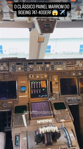 Boeing 747-400ERF: Have you ever seen a cockpit like this? ✈️😱