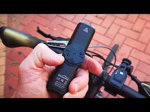 Olight RN1500 Bicycle Bike Light REVIEW + TEST