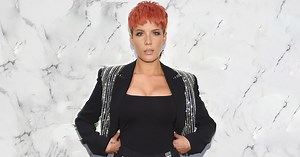 Did Halsey Call Out G-Eazy For Cheating On Her In Her "SNL" Performance?