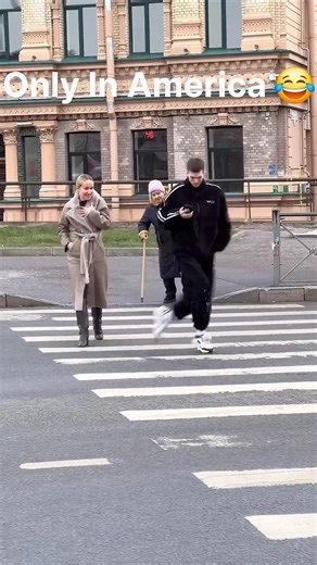 Random People Started Dancing in Public 😂