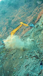 Amazing work of Komatsu Excavator #Construction #excavatorlife #excavatorporn #excavation #ExcavatorOperator #komatsu #MountainWork #dozerlife #explore #MVP #bulldozer #komatsuexcavator | Excavator Planet