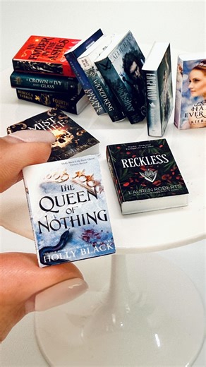 Julie Bunting on Instagram: "DIY 1:6 Scale Miniature Books. I downloaded these amazing free printable book covers at @m.e.g.lewis ..Check out her website, it’s great! Next, I printed them onto sticker paper (find in my Amazon Storefront, link in bio), 3D printed the inside of the book, cut them out and adhered them to the 3D printed book. #miniature #dollstagram #diy #miniaturebooks #dioramacreators"