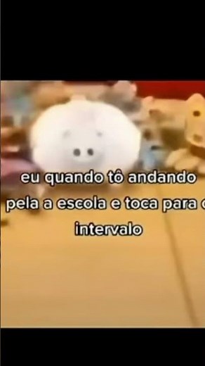 Pov: Quando começa o intervalo E vc tá andando Pelos Corredores