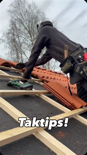 Litet knep jag använde mig av när jag la teglet på uthuset 👍 #carpenter #snickare #bygga #tips | Snickarresan