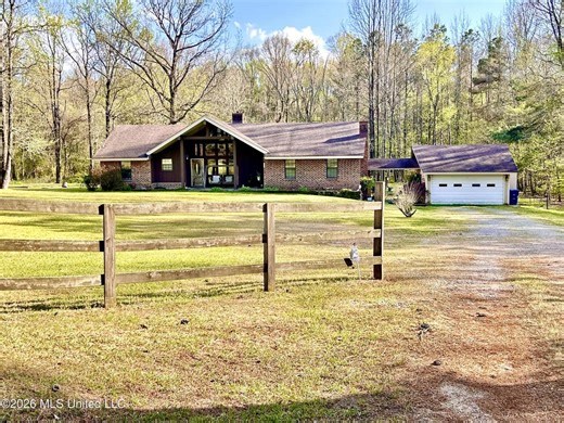 15606 Mississippi 315, Sardis, MS 38666 (MLS #4144376) :: The Home Gurus, Keller Williams Realty