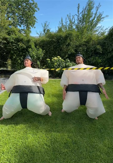Antwort auf @Kathi 🦥 Wer kommt tiefer? 😳 Die große Limbo Challenge 😱