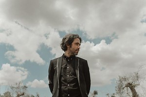 Patrick Watson announces new album 'Wave' for October 19th • WithGuitars