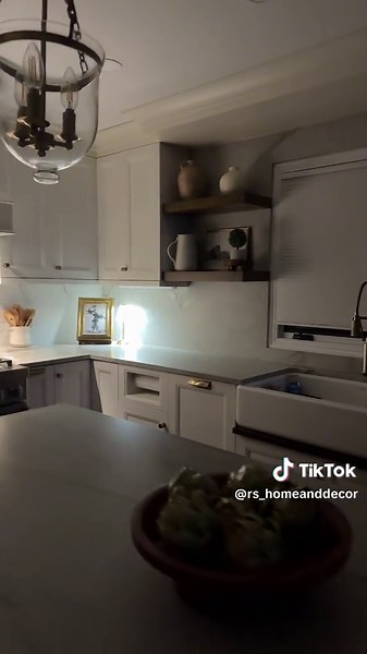 #kitchen #fyp #foryoupage #homeedition #relax #homedecor #home #kitchendesign #kitchenremodel #kitchendecor #kitchencleaning #mood #winddown #winddownwithme