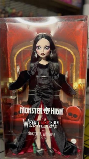 Monster High x Wednesday - Morticia Addams