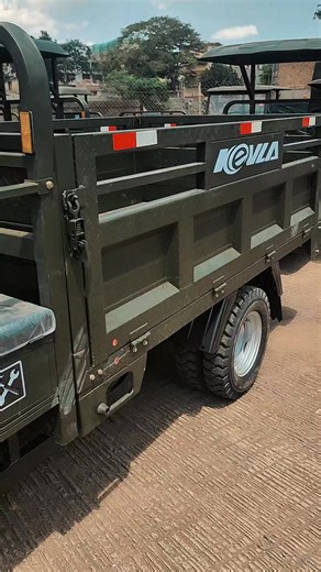 Discover the Size of the Tukutuku 300cc Double Tipper
