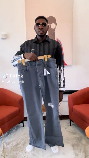 BOOHOOMAN Slim Rigid Flare Contrast Gusset Rip Jeans in East Legon Branch