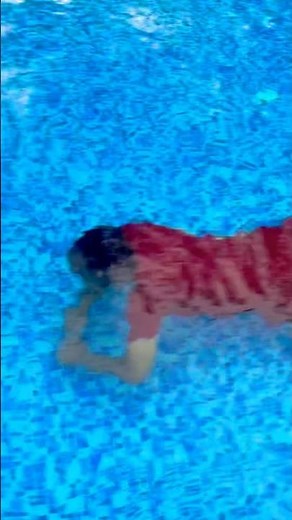 Underwater Swimming 🌊🤿 | Peaceful & Fun Dive Moments | Aquatic Vibes