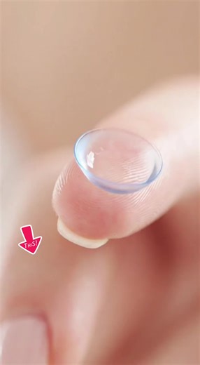 Don’t wear colored lenses without cleaning them first 🦠🦠🦠😱 The same style as in the video is in the little yellow cart 🛒 #contactlenses #cleaning #contacts #eyehealth #getreadyforfashionweek