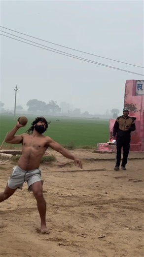 MHALL Dhandlaniya on Instagram: "Winter Workout Day 18🙏#rahuldhandlaniya🙏 #babakidyatai🙏 #mhalldhandlaniya🙏"