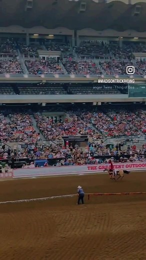 Full Shoulder Stand at the @Calgary Stampede! #fyp #fypシ #fypシ゚viral #viral #virlvideo #stunt #stunts #calgarystampede #trickriding #trickrider #trickridersoftiktok #horsesoftiktok #rodeo #chuckwagonraces #stuntwoman