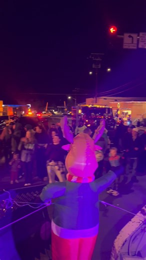 38K views · 668 reactions | Featuring the Mt. Shasta Ski Park float at our annual Mt. Shasta Christmas Parade. Happy holidays everyone! | Mt. Shasta Ski Park | Facebook