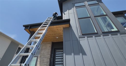 Insurance experts warn of roofing scammers who could take advantage after severe storms