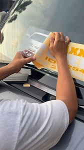 Tutorial menempel sticker yang rapi dan tidak bergelembung..🤌🤌 #sticker #stickers #stickercutting #cuttingsticker #edukasi #videoedukasi #edukasifacebook #tutorial | Icank Bintang Sticker