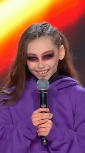 22M views · 446K reactions | Don't Let Her Cuteness Fool You! #contortionist #creepy #kid #dancer #canadasgottalent #gottalent #howiemandel #LillySingh #TrishStratus #kardinaloffishall 10 Year Old Cydnee Abbott May Look Cute But What She Does Next SHOCKS The Judges on Canada's Got Talent! ️ | Got Talent Global | Facebook