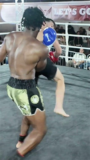 Medical intervention...Full fight online! #k1 #kickboxing #versusfightnight #kingofwallonia