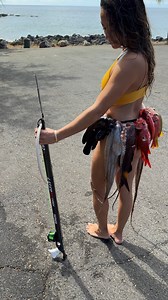 2.5M views · 31K reactions | Expert Hawaii Spearfishing Girl | Ryan Myers | Facebook