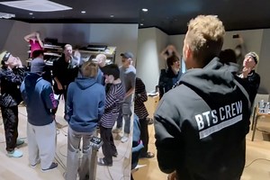 Update: BTS And Coldplay's Chris Martin Jam Out Together In Preview Of Upcoming Collaboration Song | Soompi