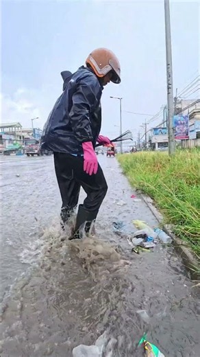 Massive Flood Drain Cleanup in Heavy Rainstorm #shorts #cleaning #plastic