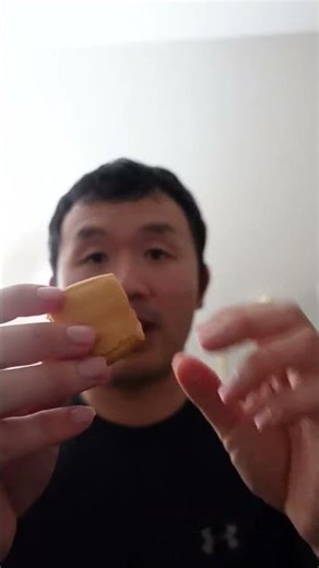 Trying Mott's Soft Baked Filled Bar Blueberry Flavor