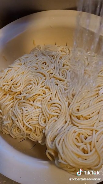 How to Thaw Frozen Noodles Quickly and Easily | Cooking Tips