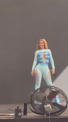 spend it 🩵 #IggyAzalea #thenewclassic