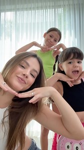 Bela Fernandes on Instagram: "Minhas meninas ❤️"