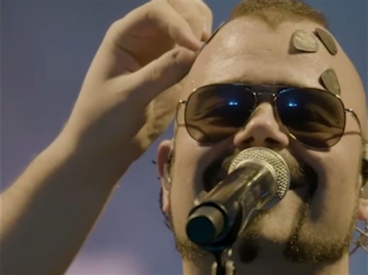 Sabaton搞怪的演出现场