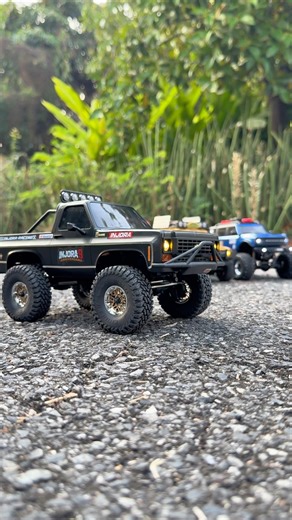 เล่น โชว์ สะสม 👍 Mini RC 1:24 Rock Crawler 4WD Off-Road #hpi #fms #axial