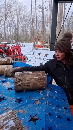 The Perfect Firewood Splitting Set Up! All Wood Log Table & Eastonmade Axis Make Perfect Firewood Fast and Easy! #firewood #logsplitter #homesteadlife | Hard Working Man