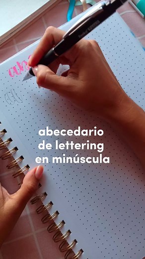 Abecedario de lettering en minúscula paso a paso