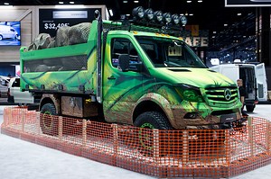 Mercedes Sprinter Extreme Concept is a Dumptruck, Unhinged