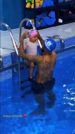 Neymar & Baby Mavie Pool Time 🥺💦 | Cutest Father-Daughter Moments ❤️ #shorts #neymar #mavie