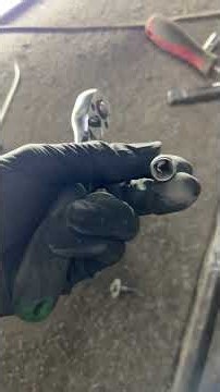 How to remove the bumper of a Ford Fiesta 2010-2019