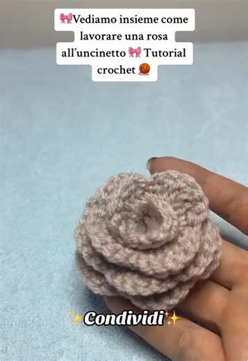 Tutorial per realizzare una rosa all’uncinetto