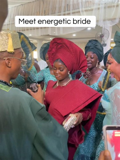 Meet Energetic Bride Dancing on Her Wedding Day