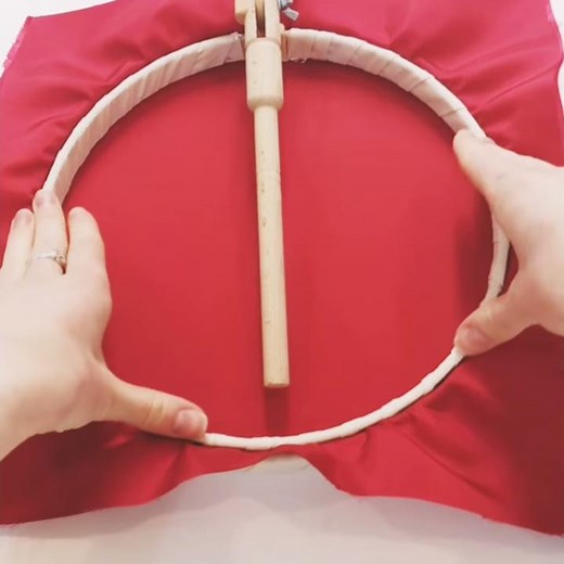 Pro Tips: Framing Up a Round Frame for Embroidery/Tricks from Professional Hand Embroiderers #shorts